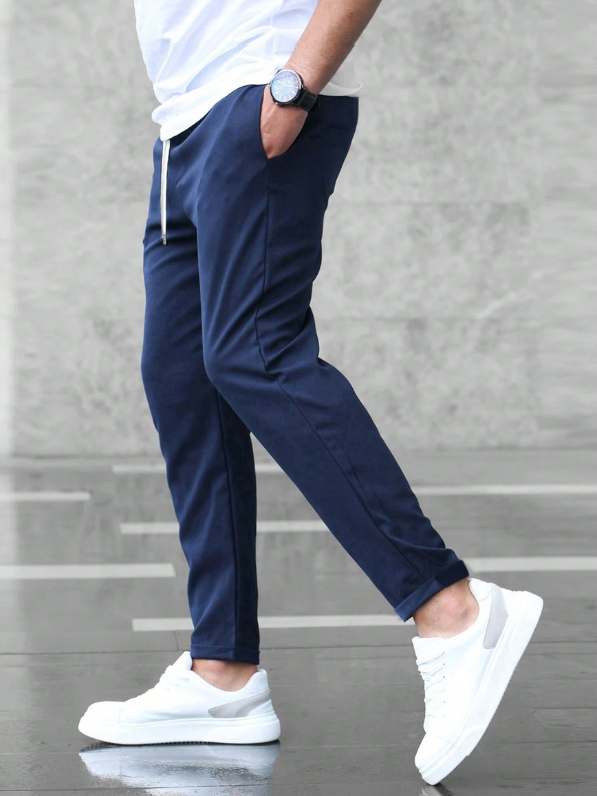 Gyan | Pantaloni Casual Uomo – Semplicità E Polivalenza