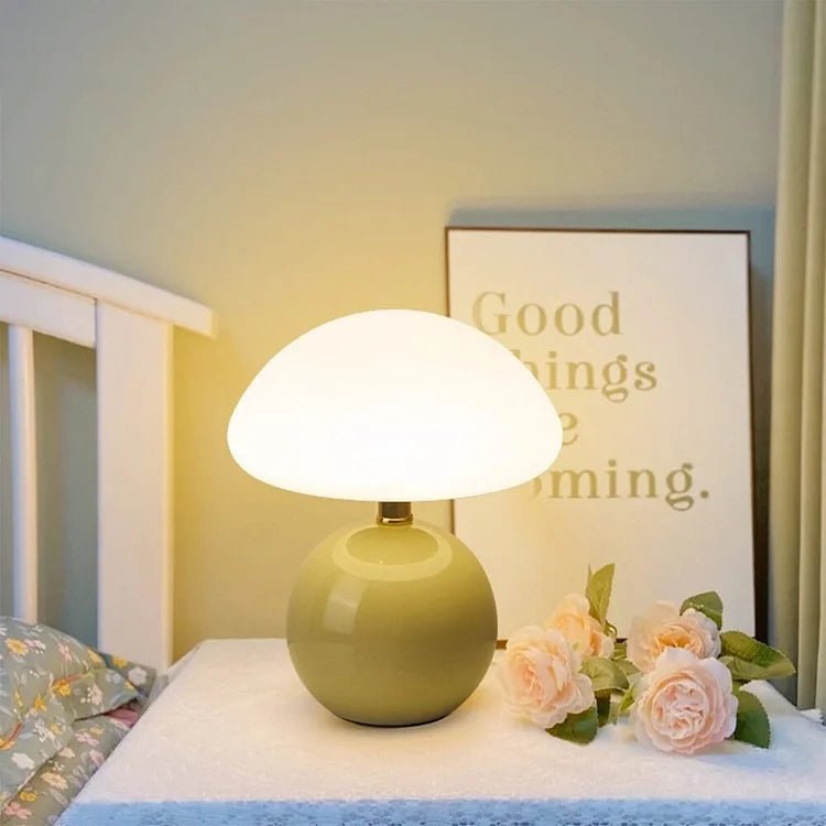 Bordlampe i form af en svamp – elegance og originalitet