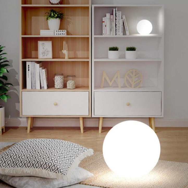 Trådløs Udendørs Kuglelampe – Nomadisk og Elegant Belysning