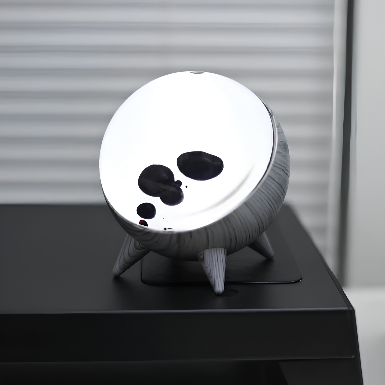 Lampe Décorative Interactive – Jeu De Lumières Et Design Unique