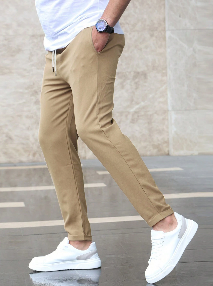 Gyan | Pantaloni Casual Uomo – Semplicità E Polivalenza