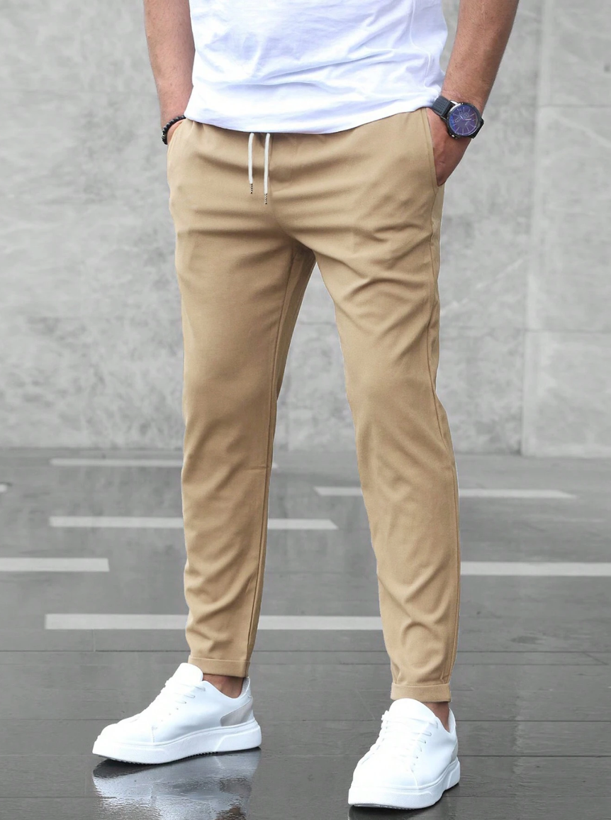 Gyan | Pantaloni Casual Uomo – Semplicità E Polivalenza