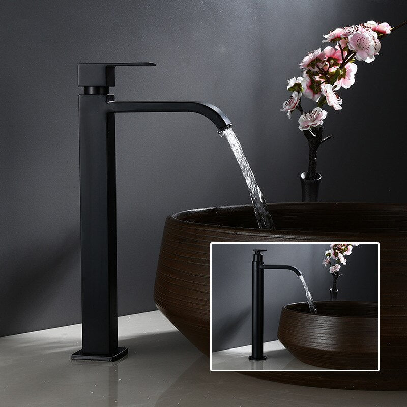 Robinet De Vasque Surélevé – Finition Élégante Noir Mat