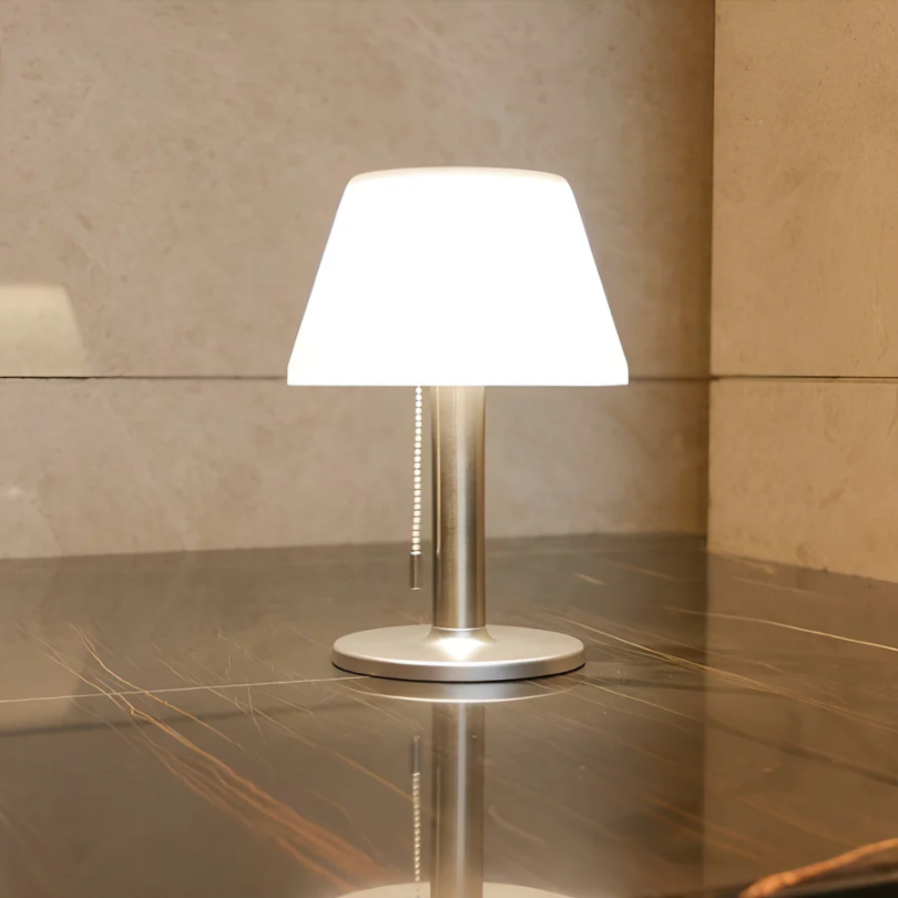 Elegant Solarlampe til Bordet – Stil og Raffinement