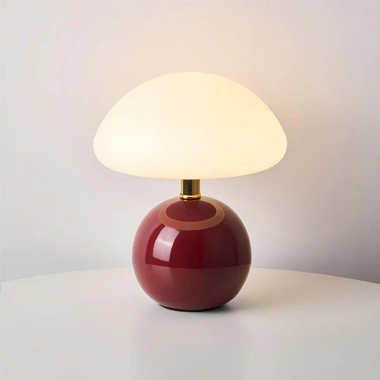 キノコの形をしたテーブルランプ – エレガンスと独創性 