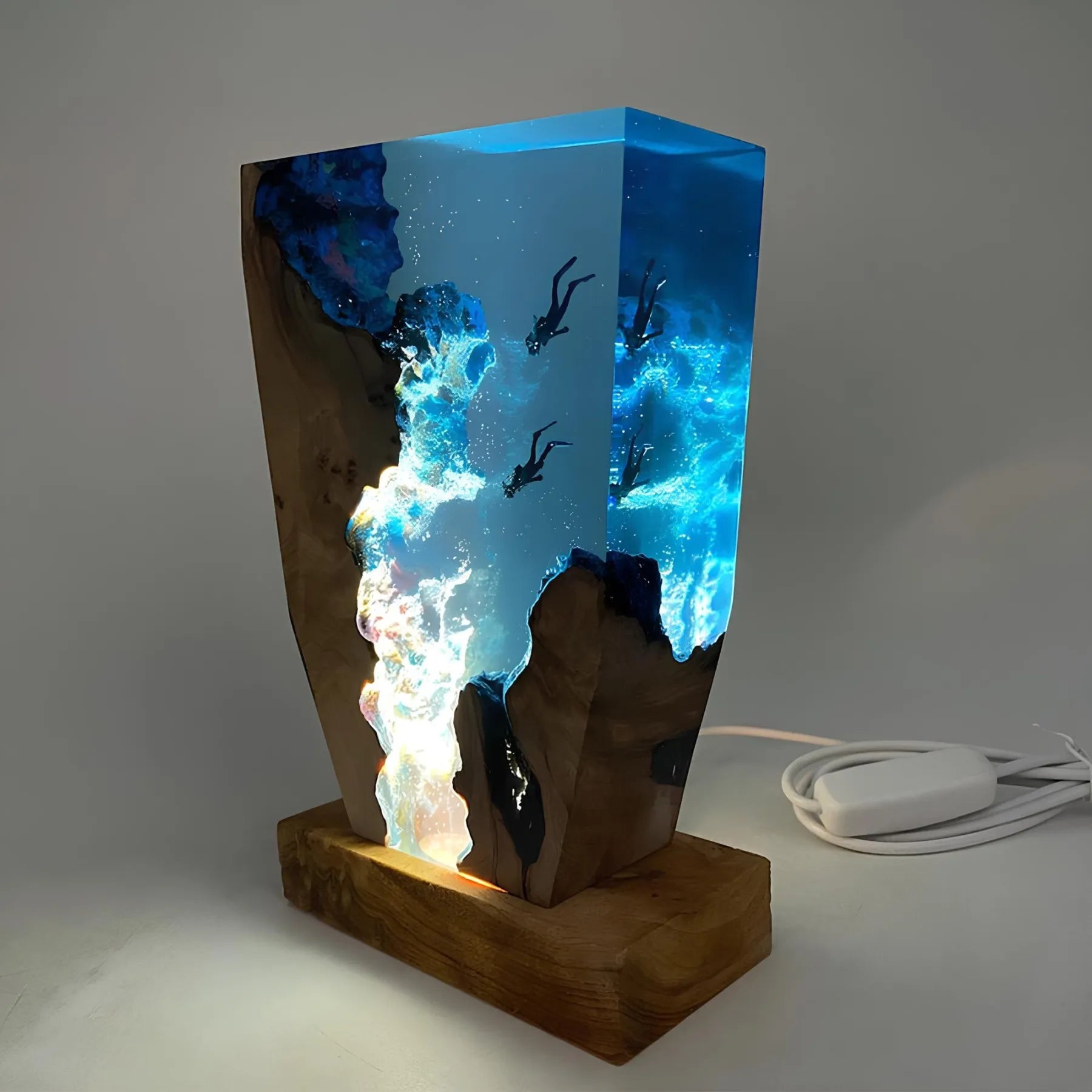 Oceanisk Bordlampa – Avkopplande Ljusdekoration 