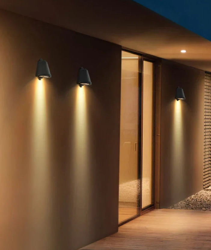 Moderne og Holdbar Utendørs Vegglampe – Eleganse og Pålitelighet 