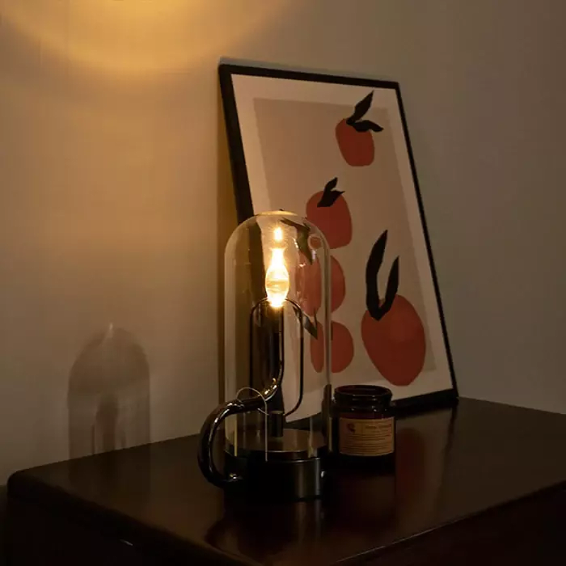 Stolní lampa — Teplé osvětlení s efektem plamene 