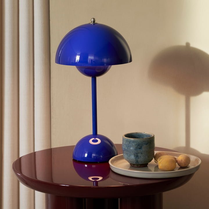 Desk LED Lamp – Modern Simplicity and Functionality 