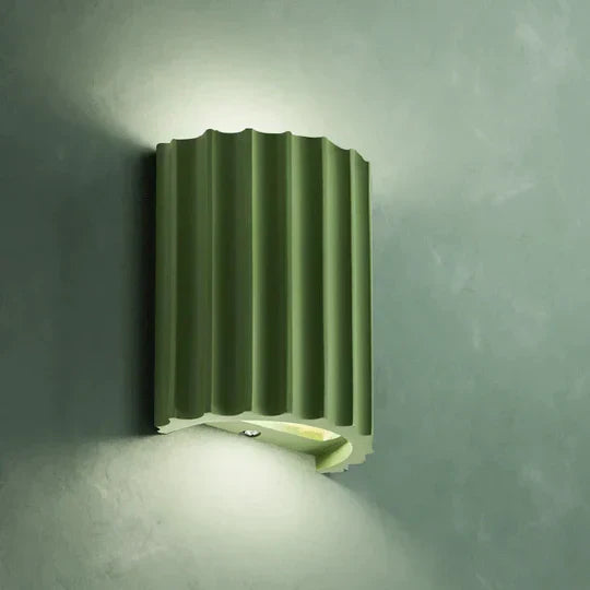 Aplique de Parede Moderna em Resina – Elegância e Originalidade 