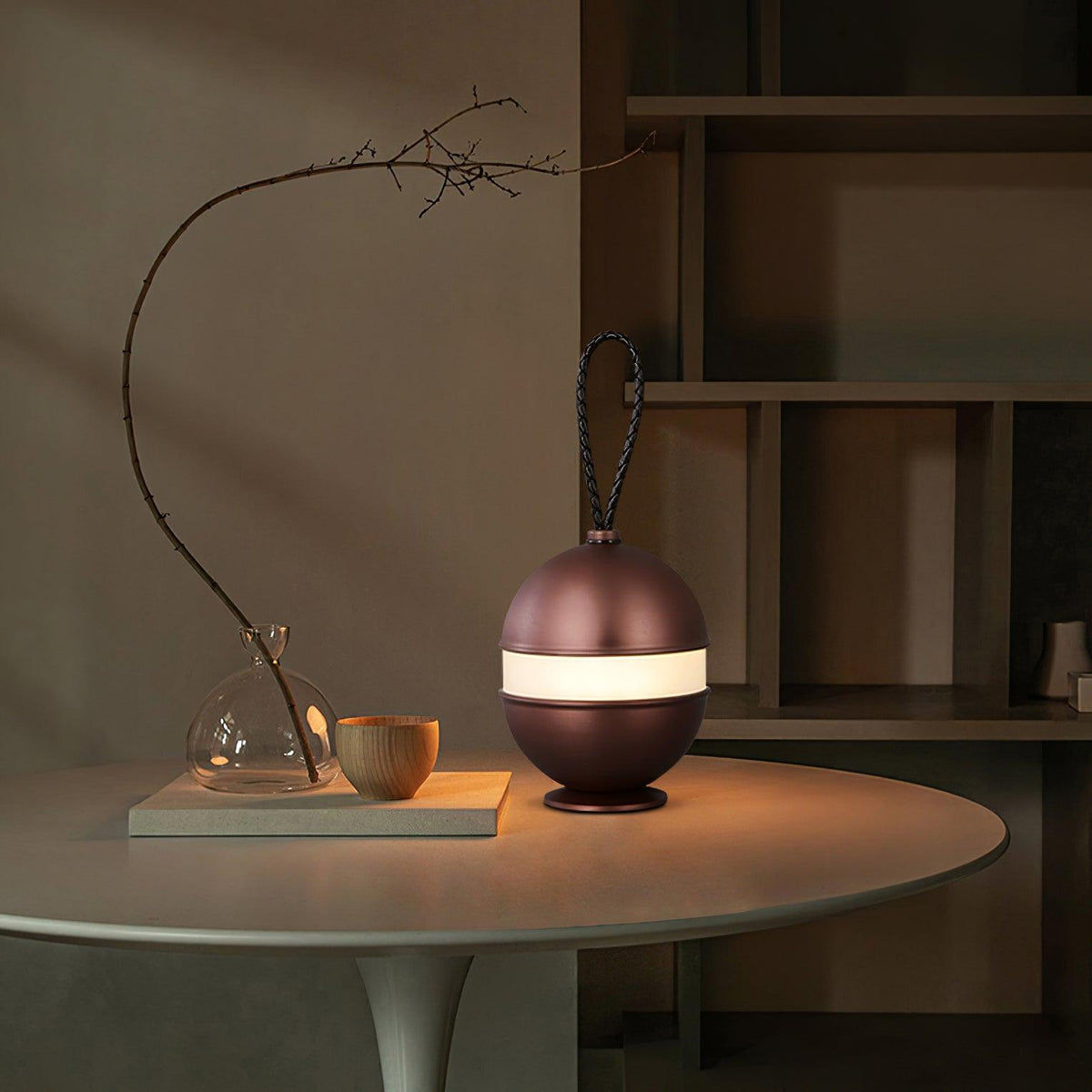 Újratölthető gömblámpa - elegáns design és pihentető fény