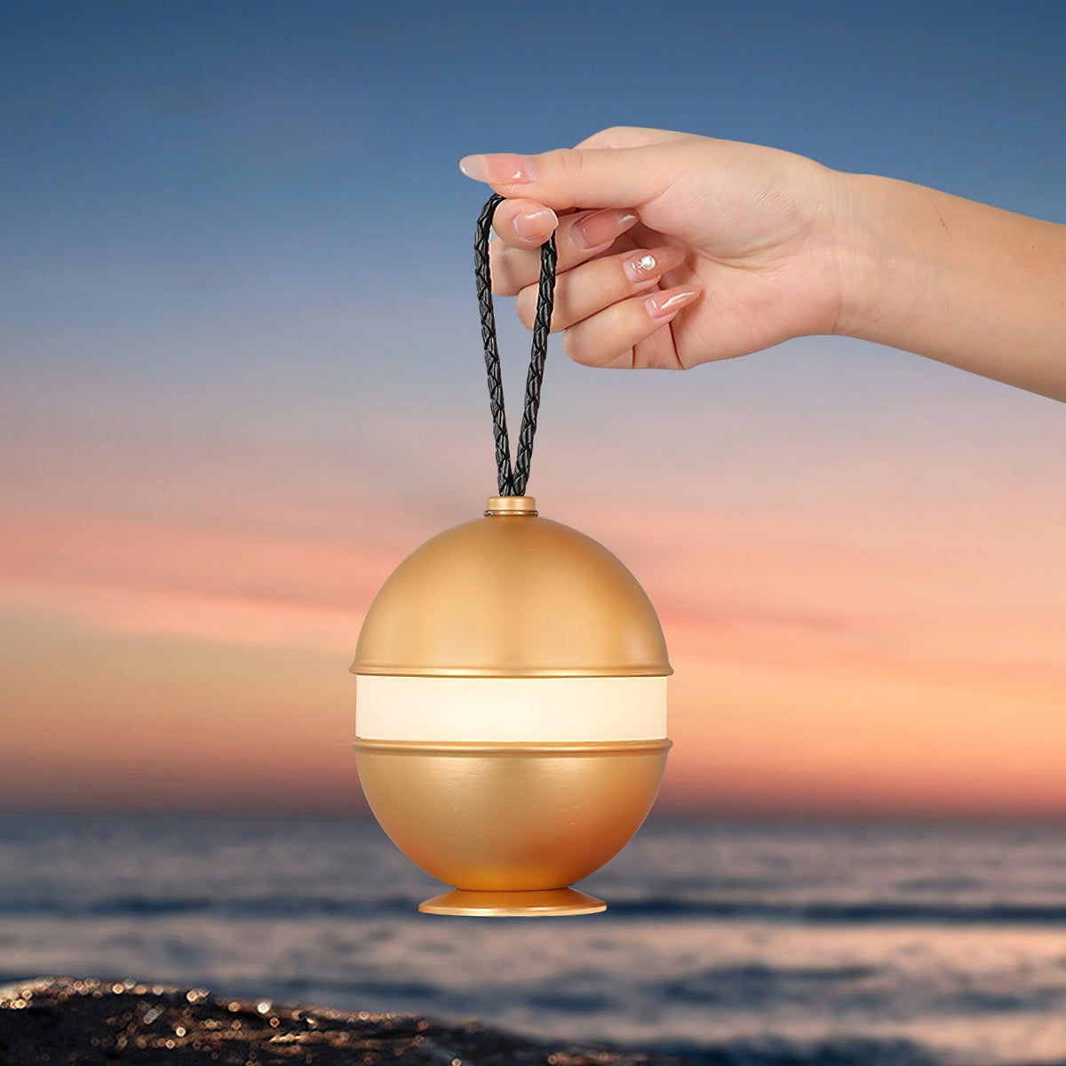 Újratölthető gömblámpa - elegáns design és pihentető fény