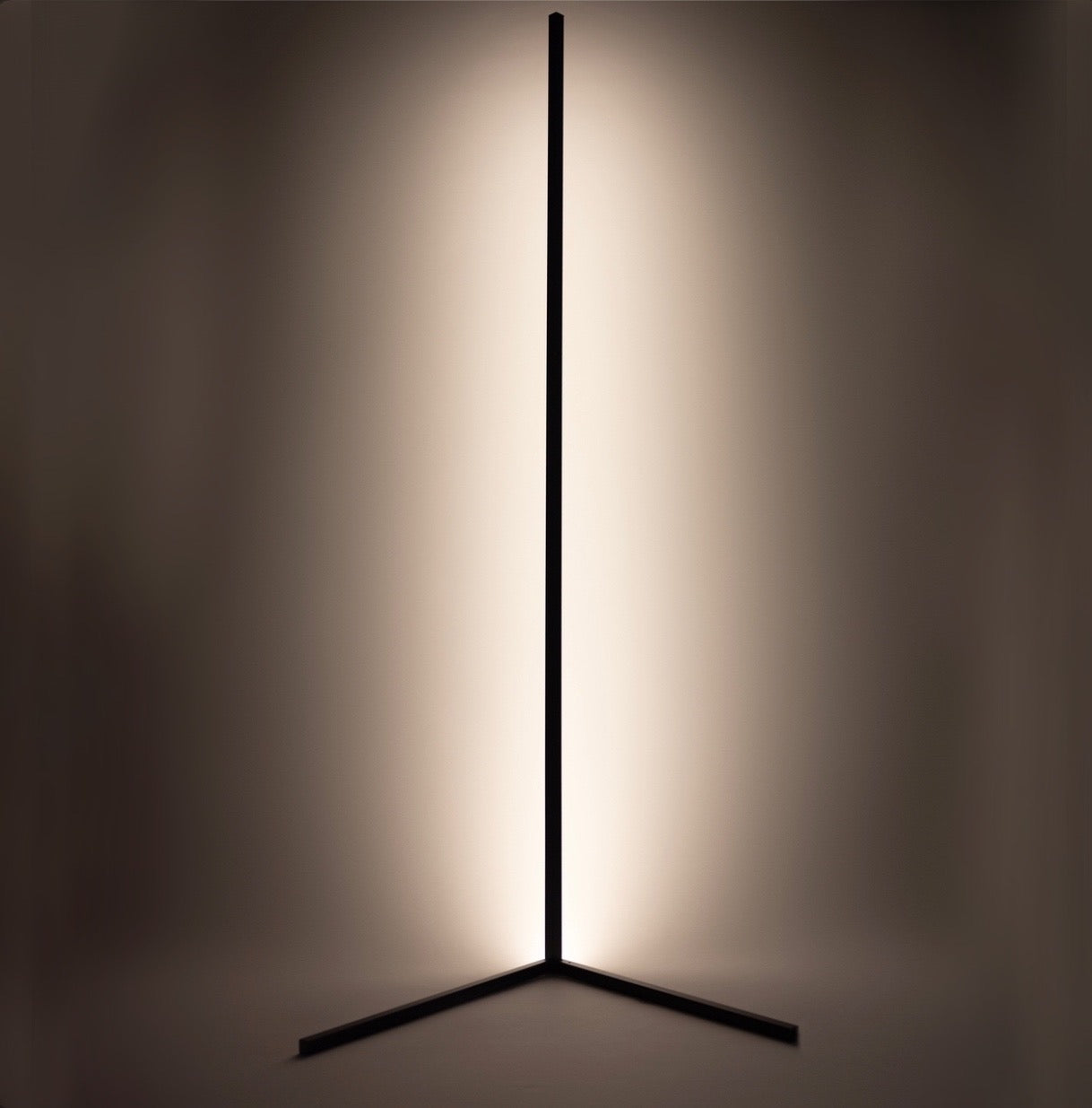 Lámpara de Ángulo LED – Iluminación Ambiental y Diseño Minimalista 