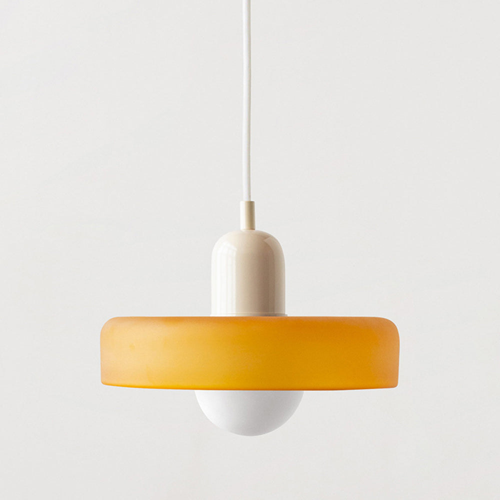 Farget Glasspendel – Forbedre Dine Rom Med Stil 