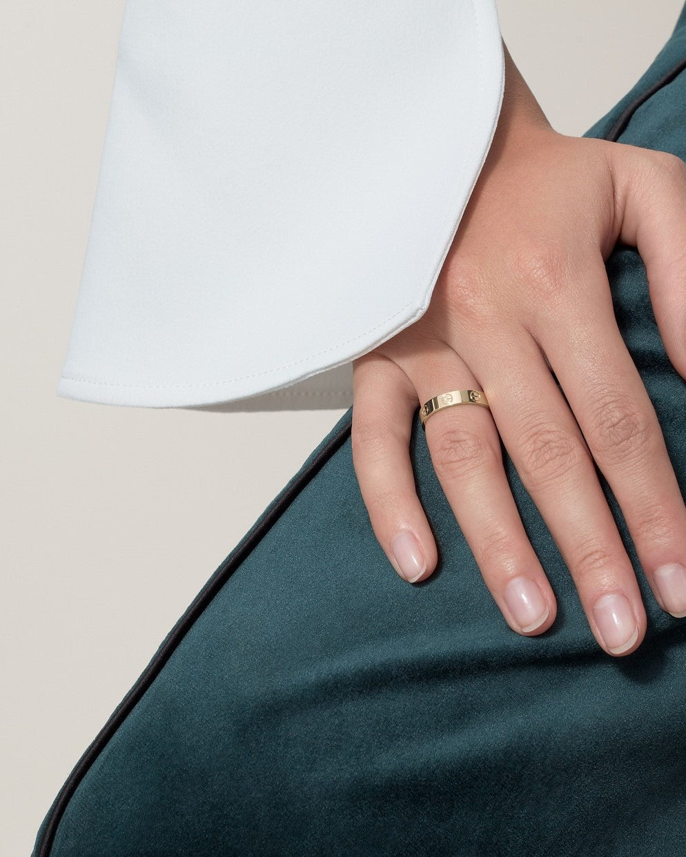 Anillo Unisex Ajustable – Elegancia Minimalista y Confort a Medida 