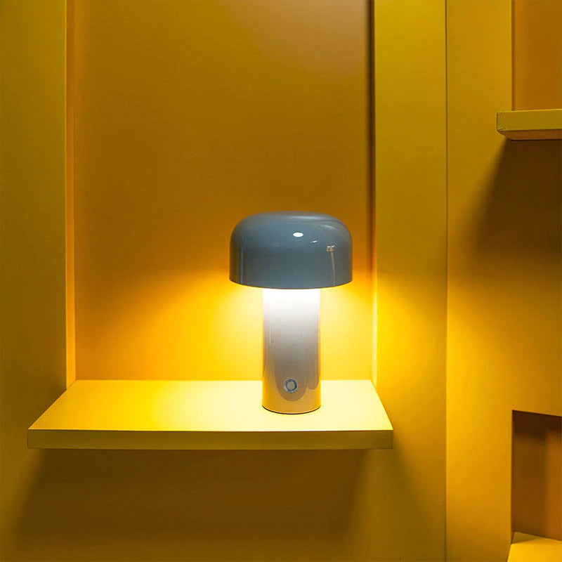 Lampa nocna dotykowa – przenośna i ładowana przez USB 