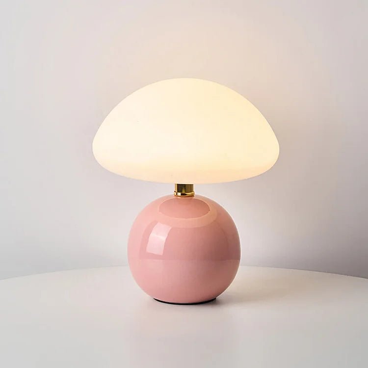 Bordlampe i form af en svamp – elegance og originalitet 