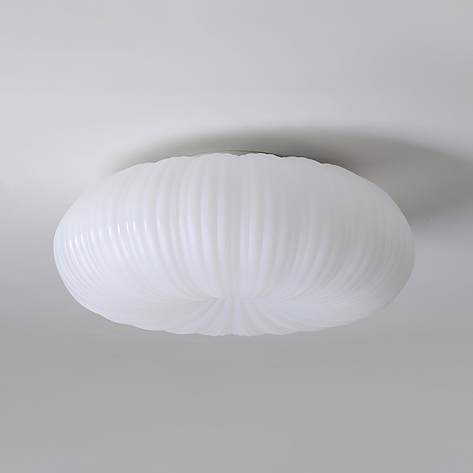 Moderne LED-taklampe med fjernkontroll - komfort og eleganse