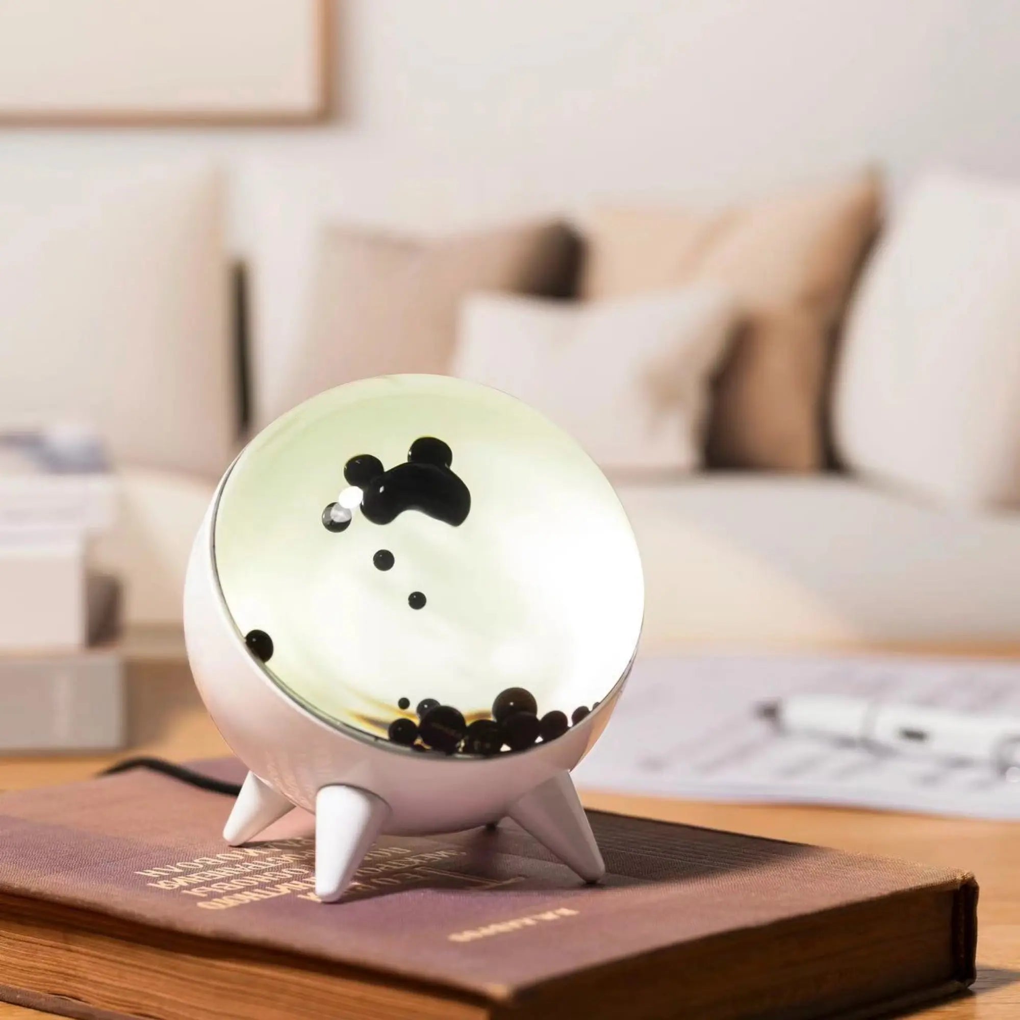 Interaktiv dekorativ lampe – Lys- og designspill 