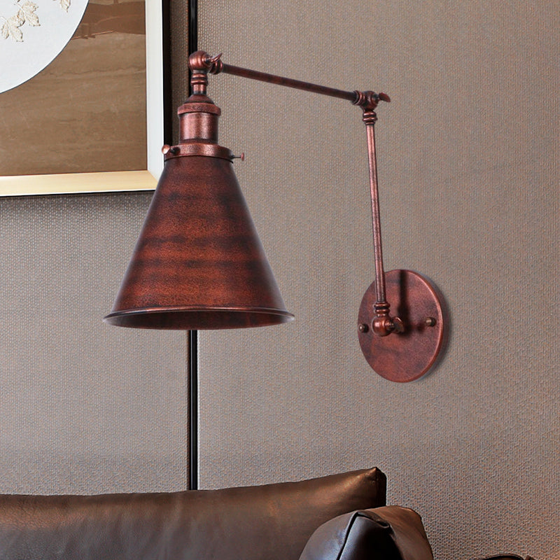 Vägglampa i industriell stil - solid struktur och unik stil