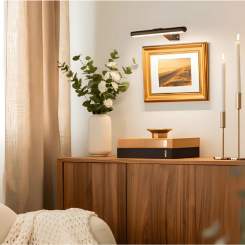 Bezdrôtová nástenná LED lampa s USB dobíjaním - plná rotácia a pohodlné dobíjanie