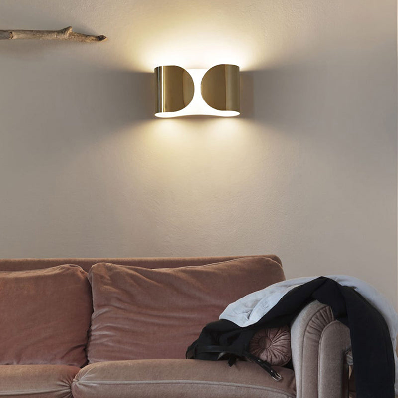 LED Vegglampe — Moderne Belysning med Dobbel Stråle 