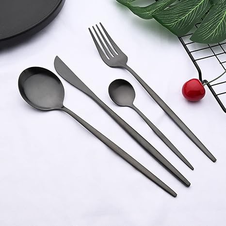 Set di Posate di Lusso – Per una Tavola Elegante e Distinta 