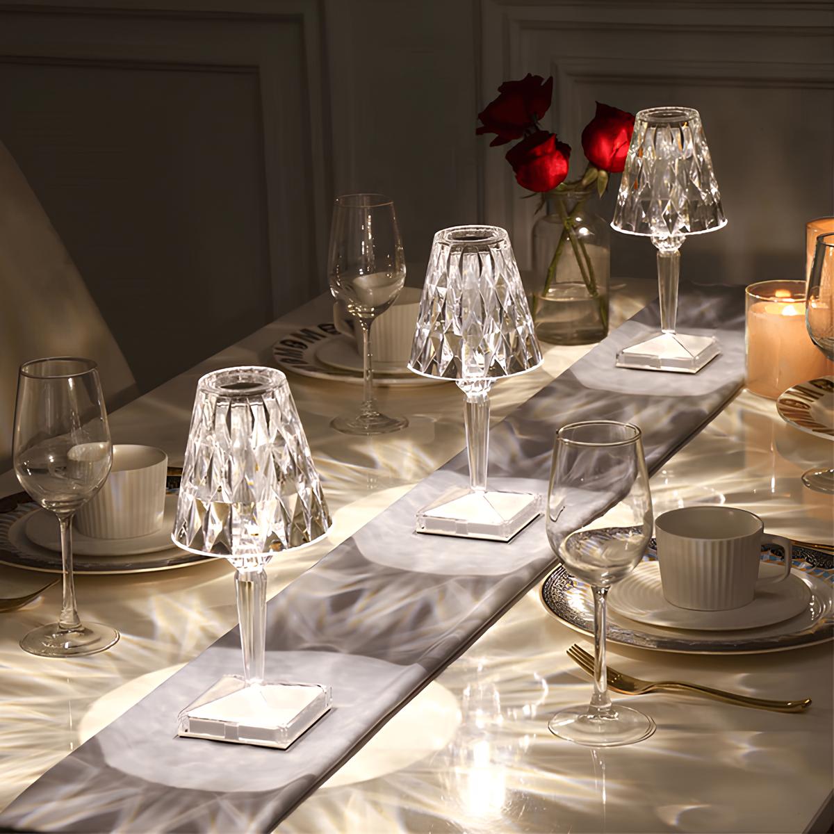 Lámpara de Mesa Cristalina – Elegancia Moderna y Ambiente Acogedor 
