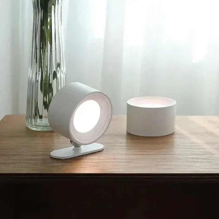 Nabíjacia nástenná lampa – Svetlo, kde ho potrebujete 