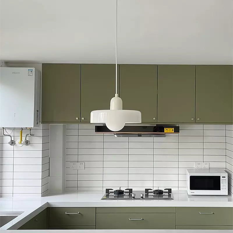 Farget Glasspendel – Forbedre Dine Rom Med Stil 