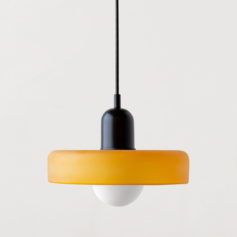 Farget Glasspendel – Forbedre Dine Rom Med Stil 