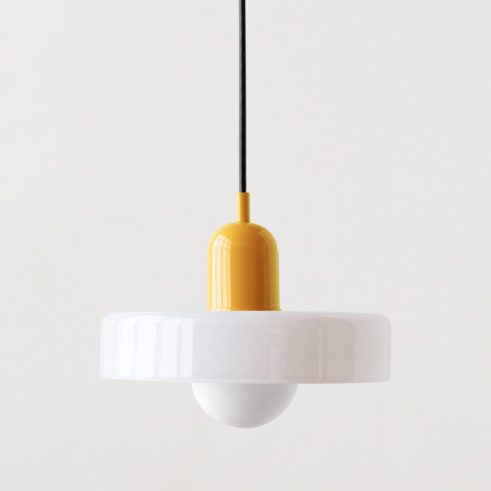 Farget Glasspendel – Forbedre Dine Rom Med Stil 