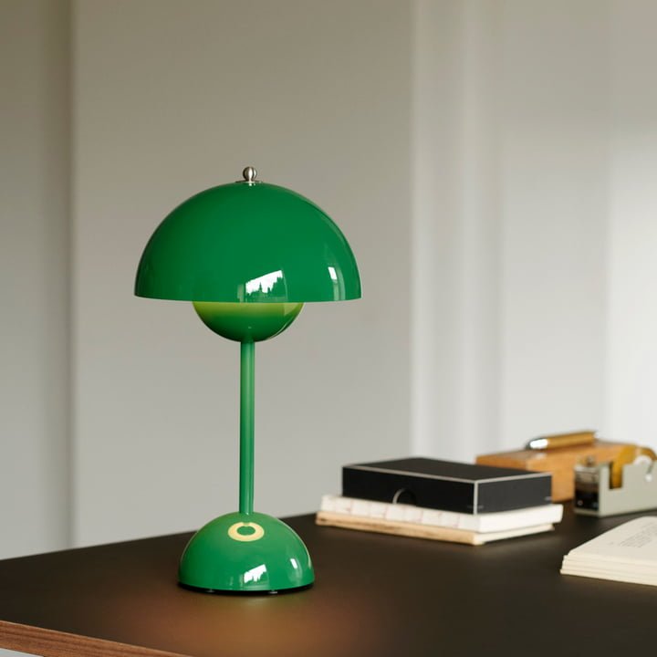 Desk LED Lamp – Modern Simplicity and Functionality 