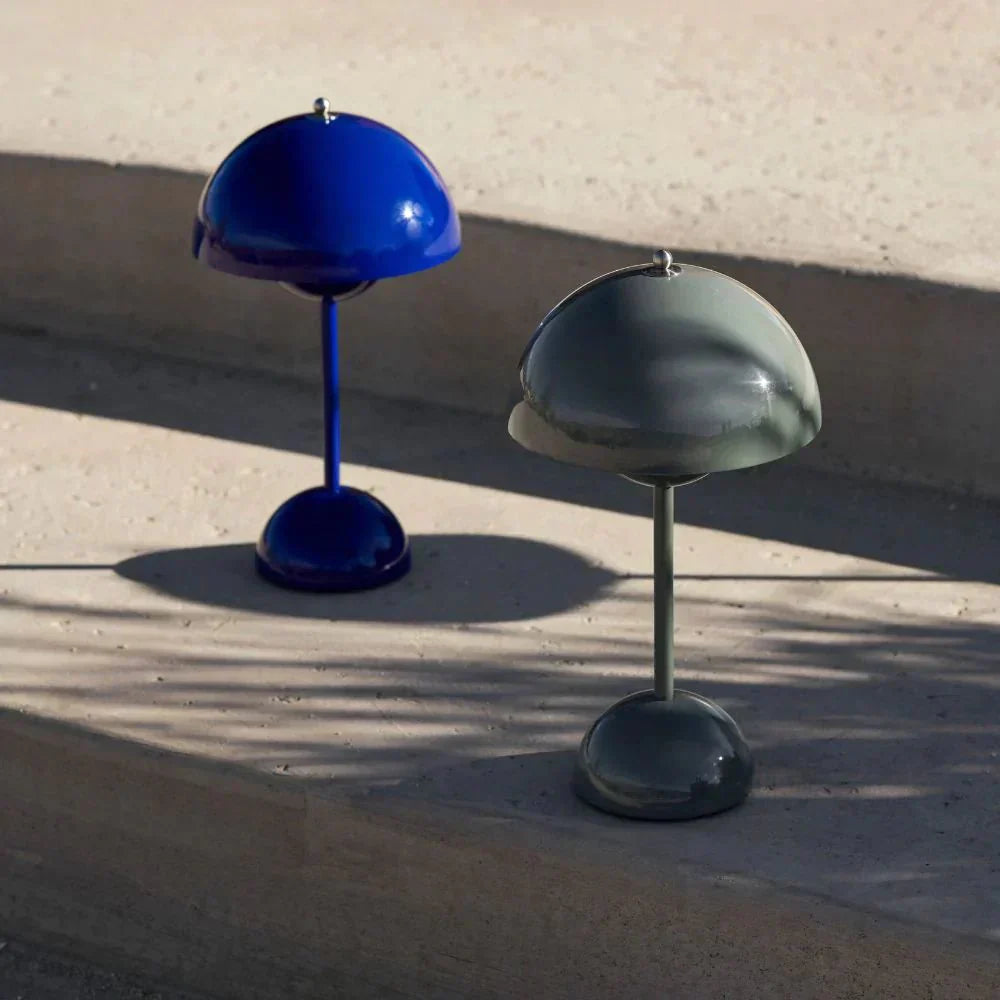 Desk LED Lamp – Modern Simplicity and Functionality 