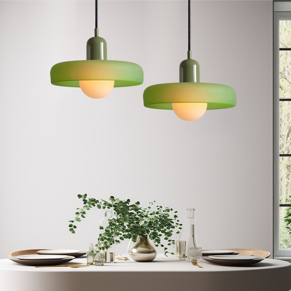 Farget Glasspendel – Forbedre Dine Rom Med Stil 