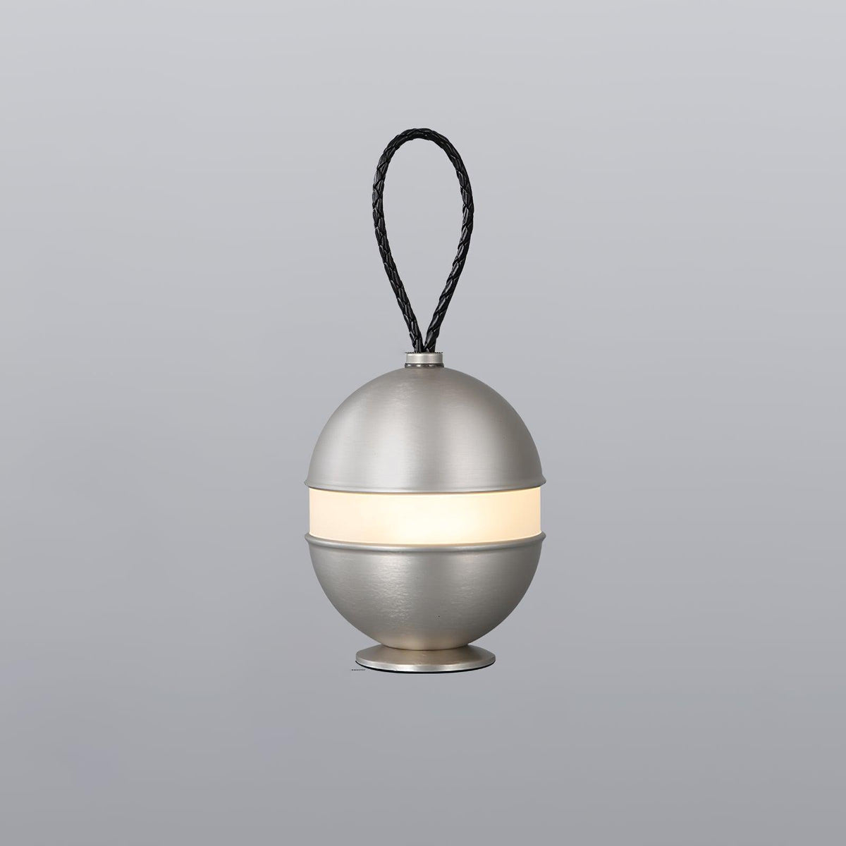 Újratölthető gömblámpa - elegáns design és pihentető fény