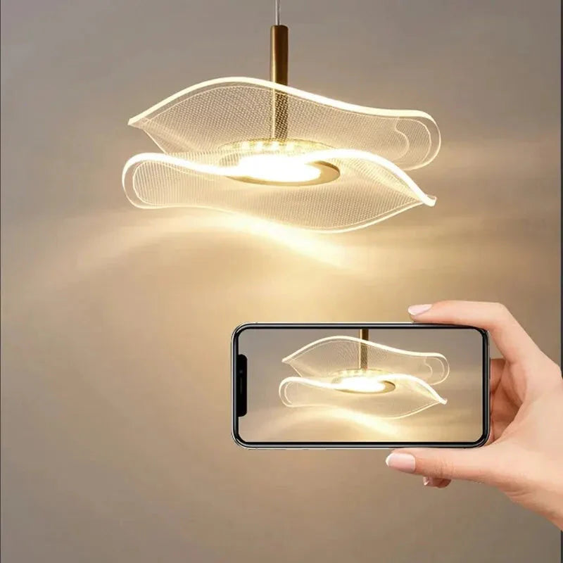 Minimalistinen LED-riippuvalaisin – Eleganssia ja yksinkertaisuutta 
